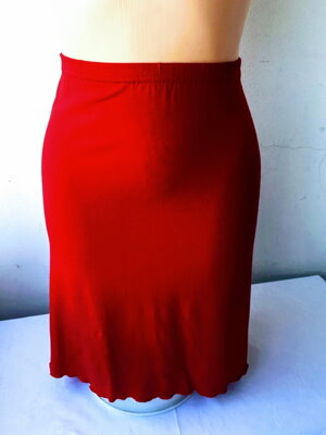 Červená sukně  48,50