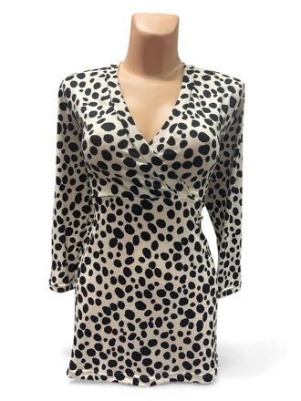 Smetanová halenka puntik