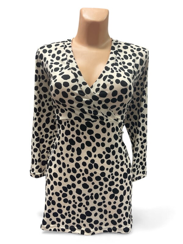 Smetanová halenka puntik