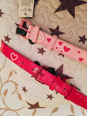 Dívčí růžový a červený pásek s obrázky