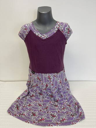 Dívčí jednoduché fialové šaty 146